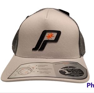 NWT POLARIS RETRO TRUCKER HAT CAP SNAPBACK